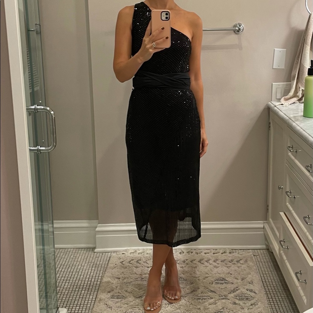 One sleeve sequin dress with detachable bow belt